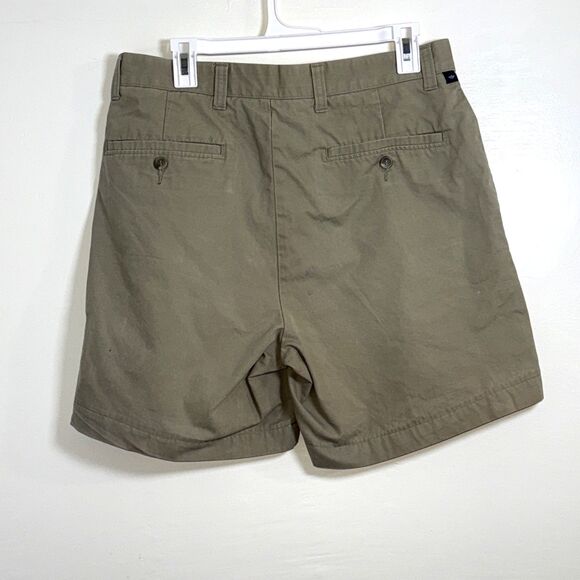 Dockers Shorts Mens 32 Beige Chino Khaki Flat Front Relaxed Casual (with Flaws) - Picture 4 of 14